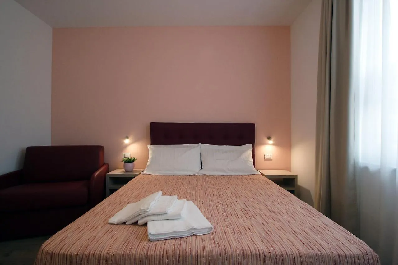 Residence Villa Frio Frio Ronchi Dei Legionari Guest house